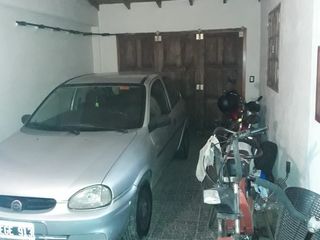 Foto 19 de LATORRE PROP. VENDE CHALET DE 5 AMBIENTES CON HERMOSO PARQUE -