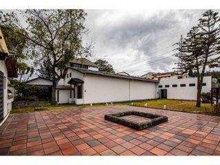 CASA COMERCIAL PARA INSTITUCIONES PUBLICAS Y PRIVADAS EMBAJADAS FUNDACIONES EN RENTA SECTOR BELLAVISTA, BOSMEDIANO CENTRO NORTE DE QUITO