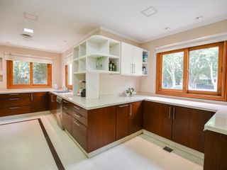 Casa en alquiler - 6 Dormitorios 8 Baños - 1200Mts2 - Grand Bell, City Bell, La Plata