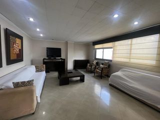 Foto 2 de VENTA DEPARTAMENTO MALECON  VISTA AL RIO (GI)
