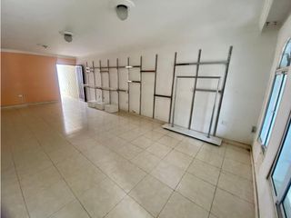 Foto 3 de SE ARRIENDA CASA DE 230 M2 PARA USO COMERCIAL EN SANTA MARTA
