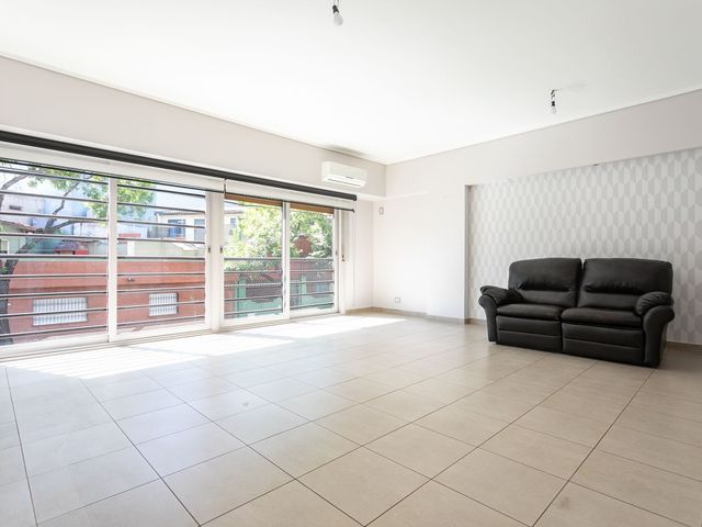 VENTA DPTO 4 AMB C/BAULERA PATERNAL OPORTUNIDAD!