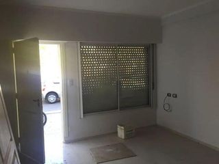 PH en venta - 1 Dormitorio 1 Baño 1 Cochera - 80 mts2 - La Plata