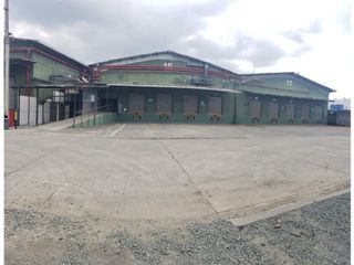 Foto 9 de Via Daule se alquilo bodega de 6500 m2 con andenes