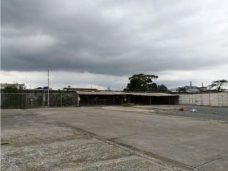 Foto 8 de Via Daule se alquilo bodega de 6500 m2 con andenes