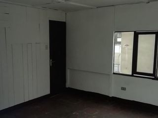 SE ALQUILA CASA PARA OFICINA EN SAN ISIDRO