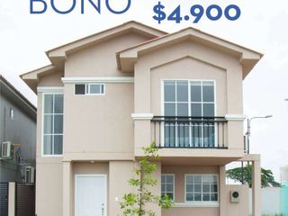 Foto 1 de Venta de Casa esquinera  Modelo Acuarela en Urb. Casa Laguna,cerca riocentro Dorado- Vía a Samborondon