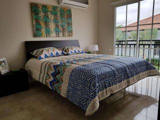 Foto 11 de Venta de Casa esquinera  Modelo Acuarela en Urb. Casa Laguna,cerca riocentro Dorado- Vía a Samborondon