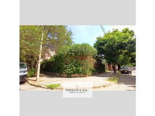 Foto 1 de RETASADO - CASA EN VENTA !!  IDEAL PROYECTO INMOBILIARIO