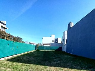 448 Y 28-LOTE EN BARRIO LOS ZORZALES-CITY BELL