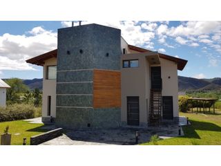 VENTA DE COMPLEJO DE 3 LOFT EN VILLA GENEREAL BELGRANO - INV034