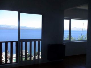 Foto 4 de Amantes de la Vista. Departamento en PH reciclado a nuevo con la mejor vista de Bariloche