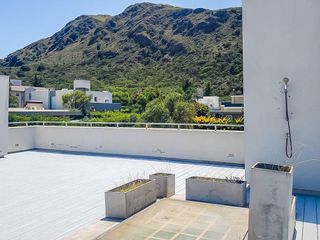 Venta. Casa 4 dormitorios. San Luis, Country Los Quebrachos I