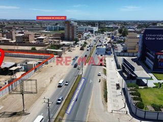Foto 11 de Primer Nivel: Oficina con medio baño, escalera de acceso al segundo nivel, depósito, almacén con medio baño
Segundo Nivel: 2 Oficinas y un depósito