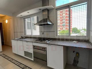 Foto 13 de VENTA DPTO 3 AMBIENTES CON DEPENDENCIA DE SERVICIO. QUILMES CENTRO