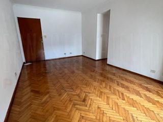 Foto 6 de VENTA DPTO 3 AMBIENTES CON DEPENDENCIA DE SERVICIO. QUILMES CENTRO