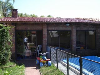 Foto 8 de Casa Venta Juncal 650 Temperley LOTE 8,66 X 48 APTA CREDITO