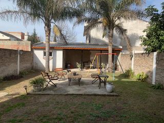 Villa Udaondo | Casa 4 Ambientes
