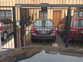 Foto 2 de EXCELENTE CASA EN CONDOMINIO SAN BORJA LISTA PARA HABITAR