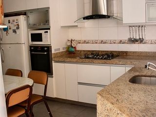 Foto 11 de EXCELENTE CASA EN CONDOMINIO SAN BORJA LISTA PARA HABITAR