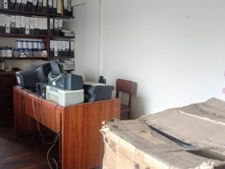 ALQUILO – VENDO OFICINA URB. ACUARIO – SANTIAGO DE SURCO