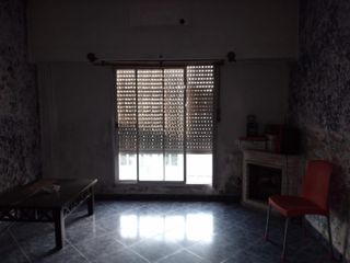 Foto 12 de Excelente inversor dos departamentos 3 ambientes en block.