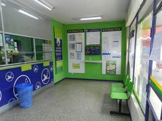 Foto 1 de Dos Locales en excelente ubicación a metros de estación - Maschwitz - Escobar