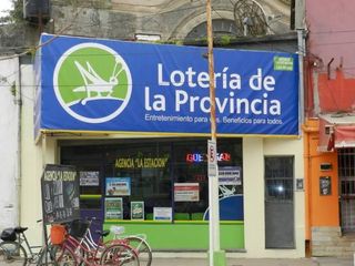 Foto 3 de Dos Locales en excelente ubicación a metros de estación - Maschwitz - Escobar
