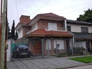 Foto 2 de Chalet en Venta en Quilmes Oeste