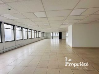 Foto 2 de oficina en arriendo en centro internacional. Cod A206