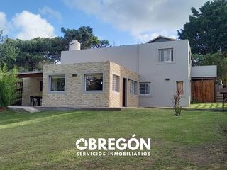 Foto 1 de Casa en alquiler a una cuadra del mar verano 2024 para 4/5 personas