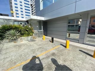 Foto 1 de edificio de oficinas de venta en manta