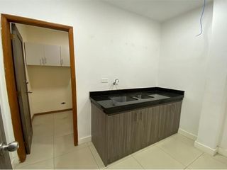 Foto 8 de edificio de oficinas de venta en manta
