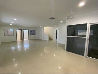 Foto 7 de edificio de oficinas de venta en manta