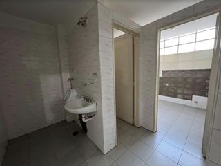 Foto 9 de Excelente establecimiento de 335 m2 cubiertos, Villa Lynch