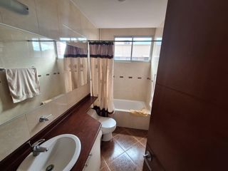 González Suárez, Departamento en renta, 135 m2, 3 habitaciones, 3 baños, 2 parqueaderos
