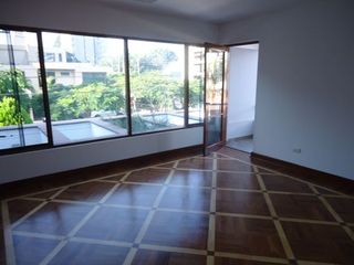 CASA PARA OFICINA EN ALQUILER