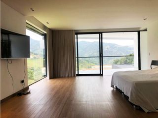 Foto 11 de Casa en Arriendo Loma del Escobero Envigado