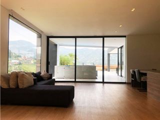 Foto 7 de Casa en Arriendo Loma del Escobero Envigado