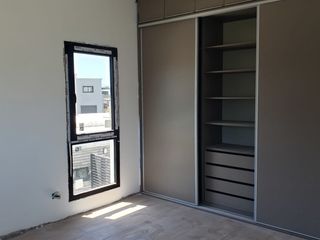 Foto 11 de CHALET DE 4 AMBIENTES DE CATEGORIA EN RUMENCO JOVEN, A ESTRENAR, VENDE Y PERMUTA