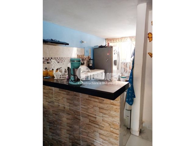 SE VENDE APARTAMENTO  EN LA CIUDADELA 20 DE JULIO