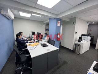 Foto 9 de ****** Disponible a partir del 02 de Mayo****** 

En el exclusivo Edificio Corporativo CENTRUM, esta oficina ofrece la combinación perfecta de ubica