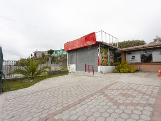 Latacunga, Casa comercial en Venta, 4 ambientes, 4 baños, 20 parqueaderos