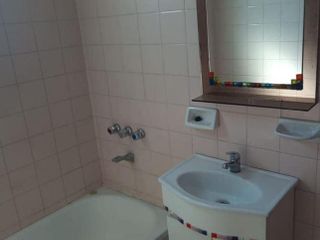 Departamento en venta - 2 dormitorios 1 baño - 50mts2  - La Plata