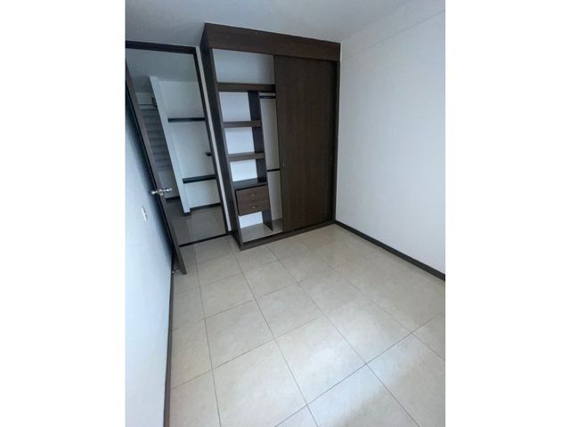 Venta de Apartamento de 78Mt2 en Hacienda, Sur de Cali 8409.
