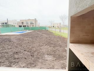 Venta Casa - Barrio Privado San Pablo - Pilar / A Estrenar - Luminosa