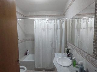 PH en venta - 3 dormitorios 1 baño - 140mts2 - Ituzaingó