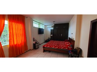 Foto 19 de En venta casa amplia sector Parroquia Eloy Alfaro Manta