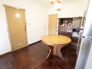 Foto 4 de VENTA CHALET 3AMB COCHERA Y FONDO. LOMAS DE ZAMORA