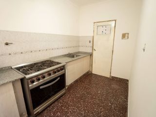 Foto 9 de VENTA CHALET 3AMB COCHERA Y FONDO. LOMAS DE ZAMORA
